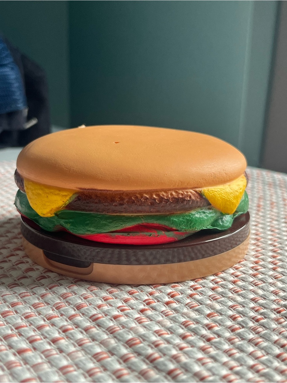 I Heart Revolution Tasty Burger Grilled Cheesy Eyeshadow NEVER TOUCHED NEW - Picture 2 of 4